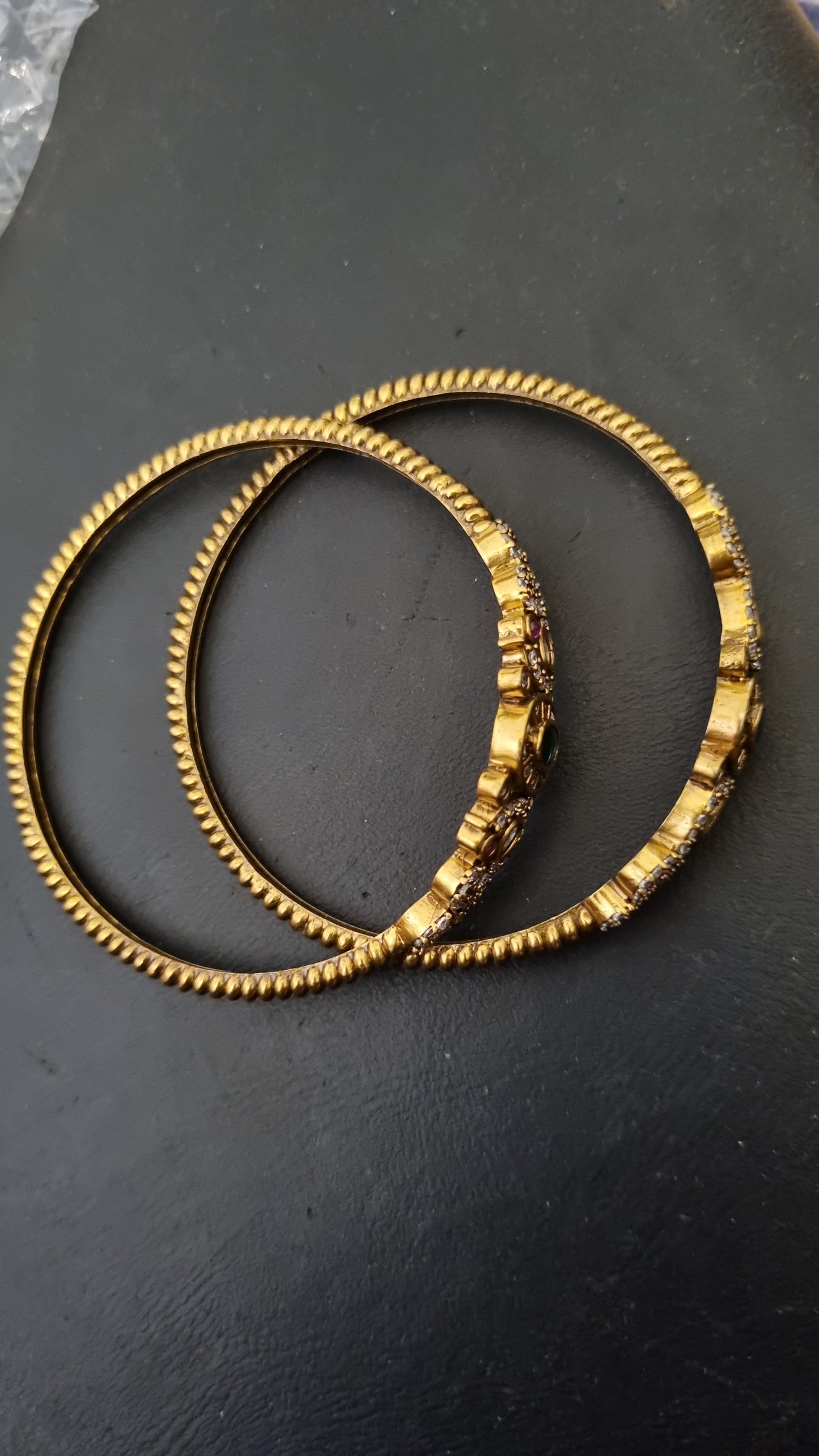 KUNDAN, RED & GREEN STONE, SOUTH INDIAN BANGLES