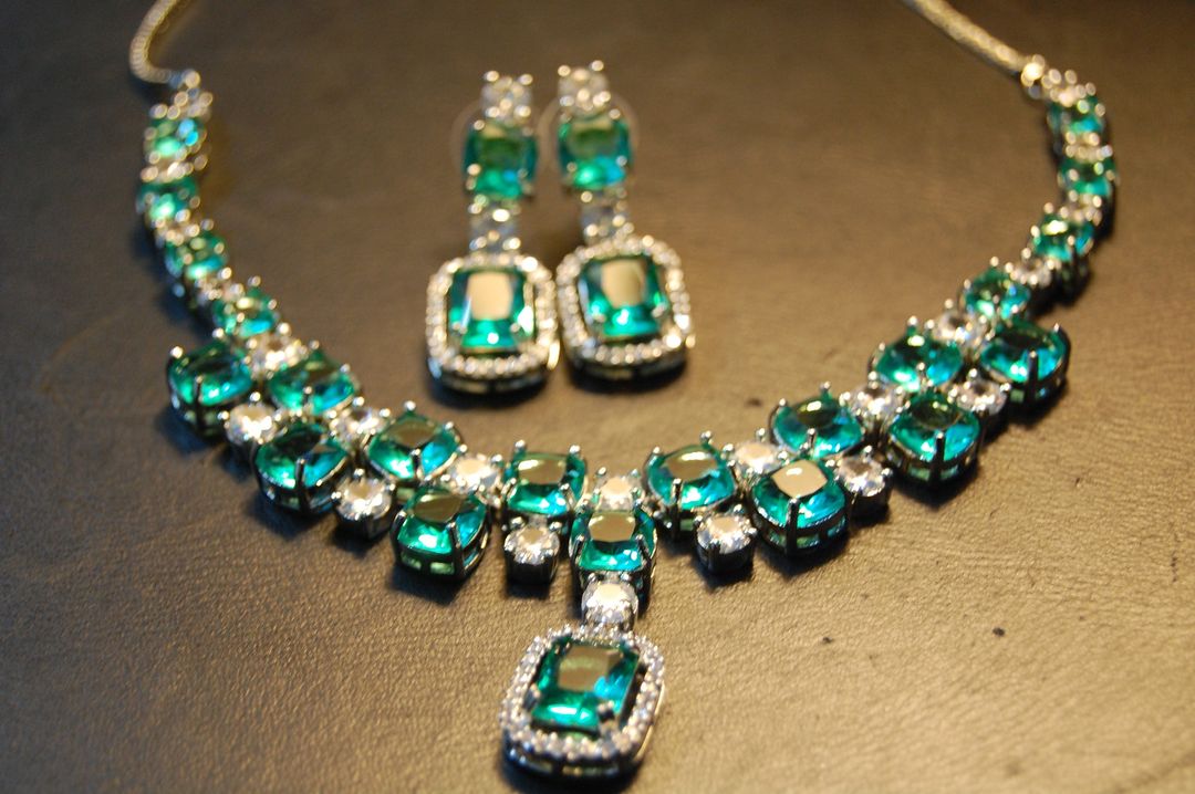 TURQUOISE ZIRCON NECKLACE SET