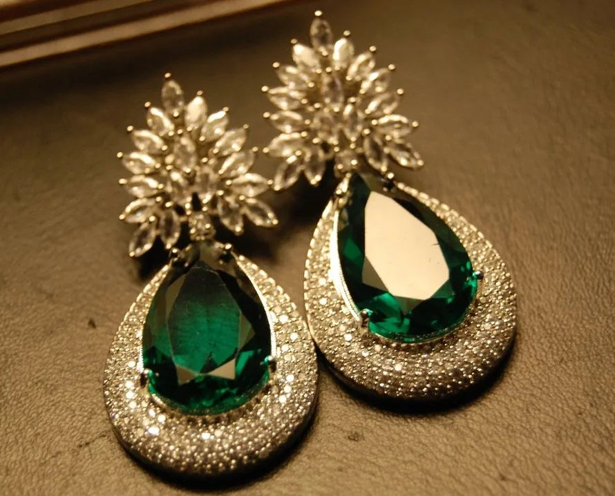 GREEN ZIRCON EARRINGS