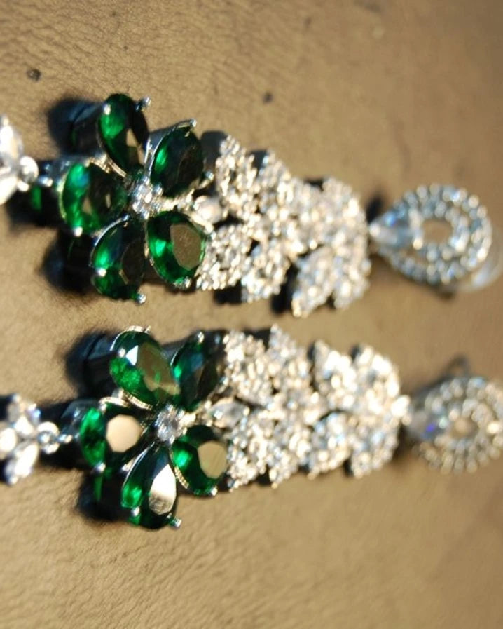 GREEN ZIRCON EARRINGS