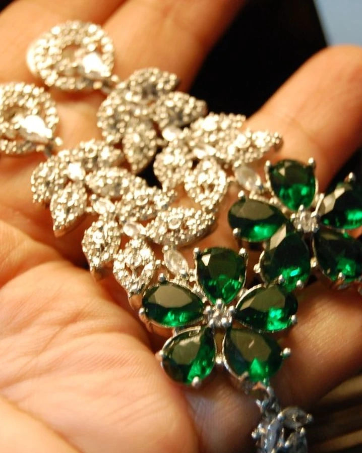 GREEN ZIRCON EARRINGS