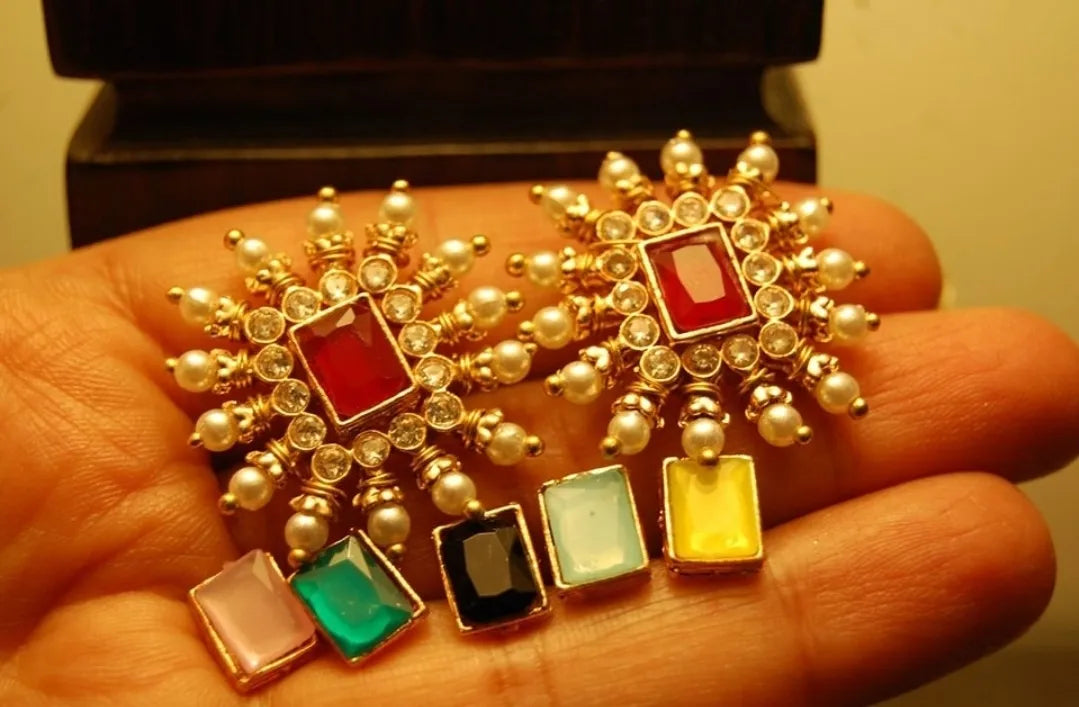 CHANGEABLE EARRINGS