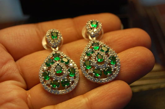 GREEN ZIRCON EARRINGS