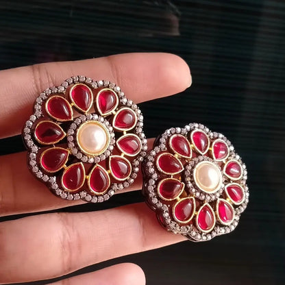 VICTORIAN EARRINGS WITH RED STONE