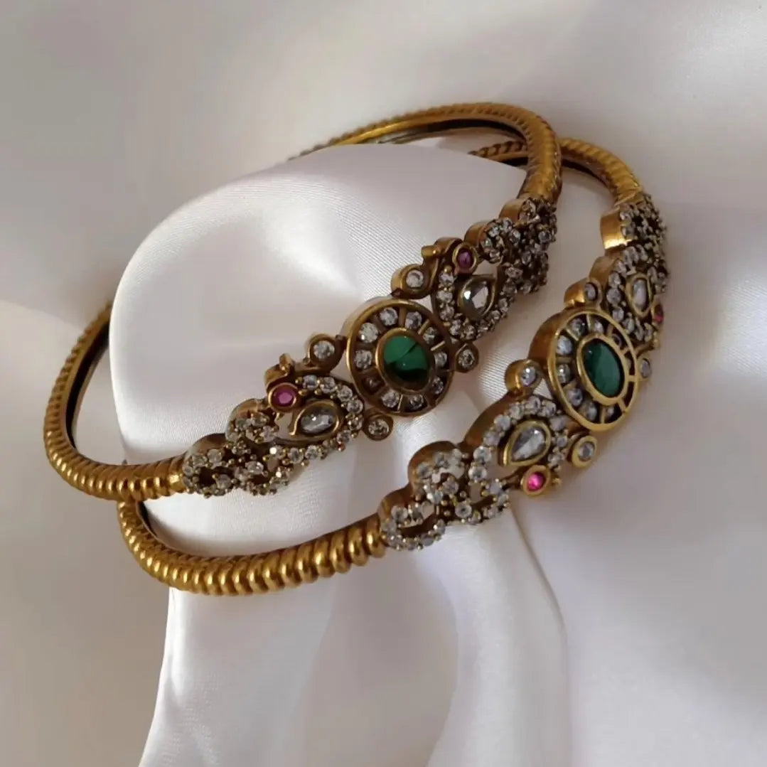 KUNDAN, RED & GREEN STONE, SOUTH INDIAN BANGLES