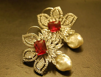 ZIRCON EARRINGS IN RED