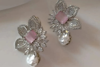 ZIRCON EARRINGS IN PINK