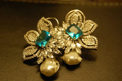 ZIRCON EARRINGS IN FEROZY
