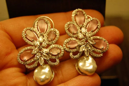 ZIRCON EARRINGS IN PINK