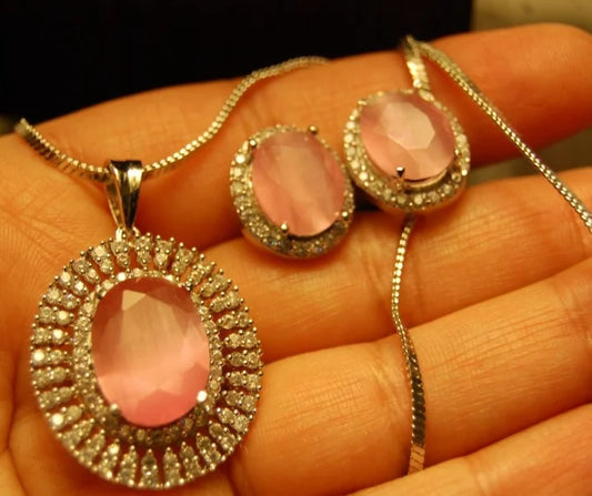 ZIRCON PENDANT SET IN PINK
