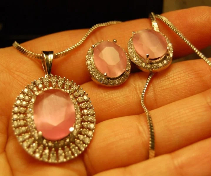 ZIRCON PENDANT SET IN PINK