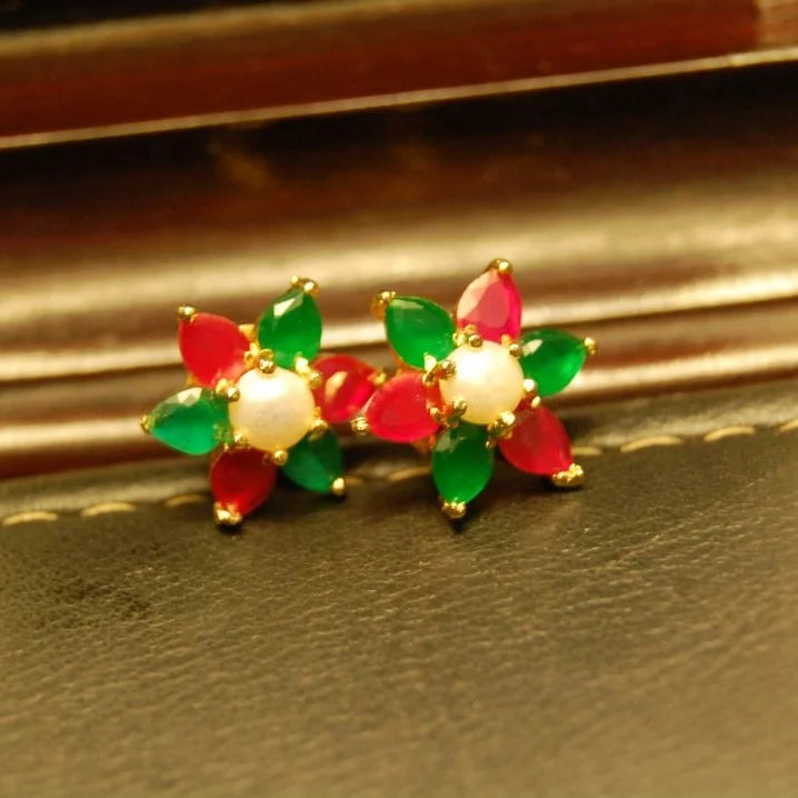 STUDS IN GREEN & RED