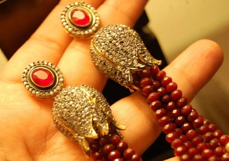 TUSSLE EARRINGS IN RED