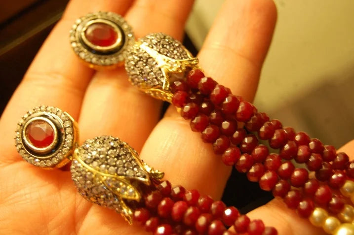 TUSSLE EARRINGS IN RED