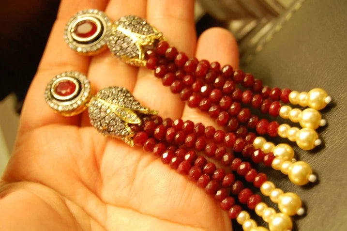 TUSSLE EARRINGS IN RED