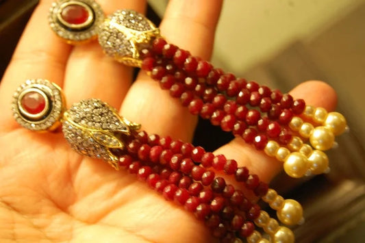 TUSSLE EARRINGS IN RED
