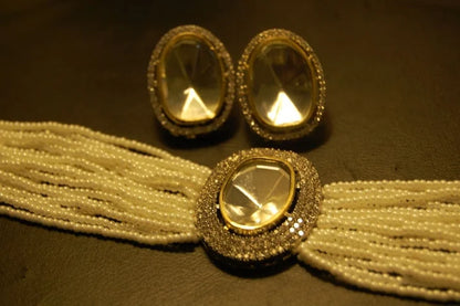 CHOKER SET IN PEARLS & KUNDAN