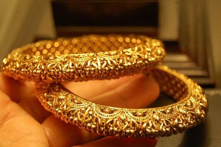 INDIAN GOLDEN KARAS