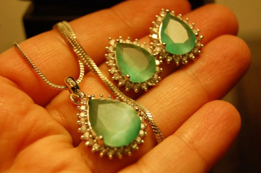 JADE GREEN & ZIRCON PENDANT SET