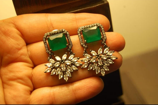 EMERALD GREEN & ZIRCON EARRINGS