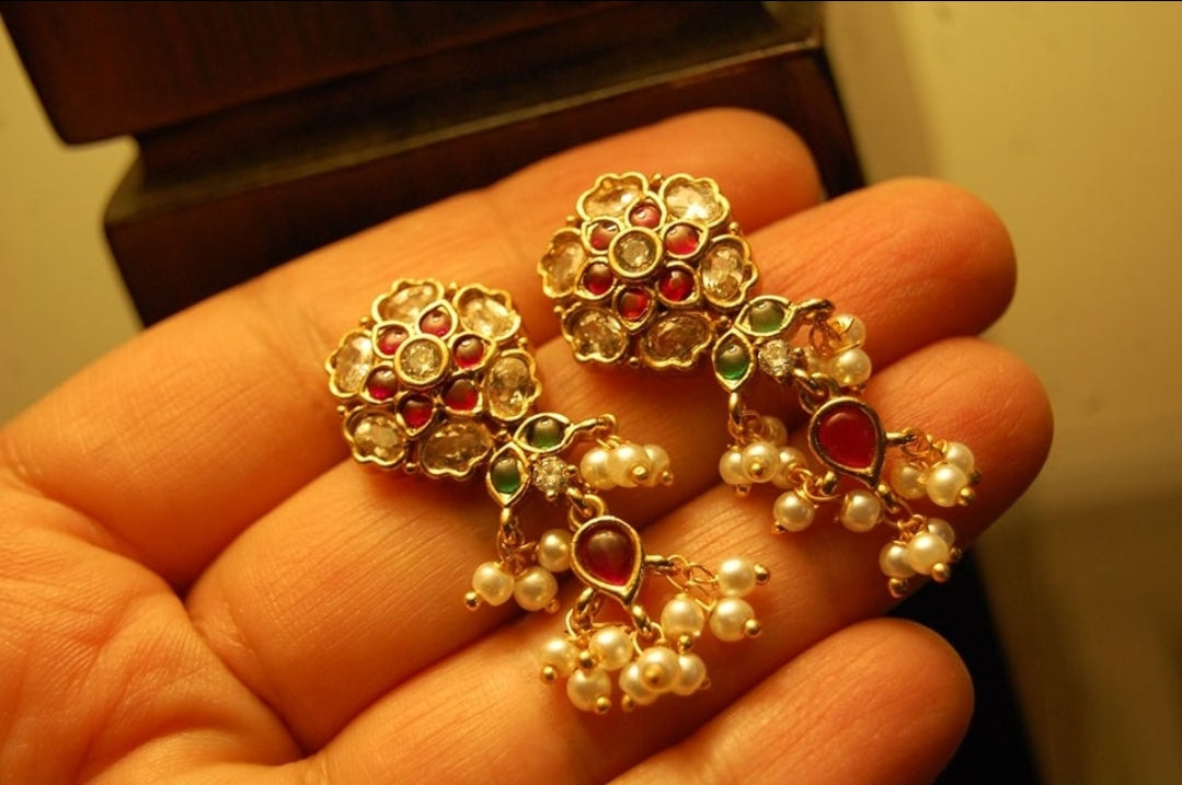 ELEGANT INDIAN KUNDAN FLORAL EARRINGS