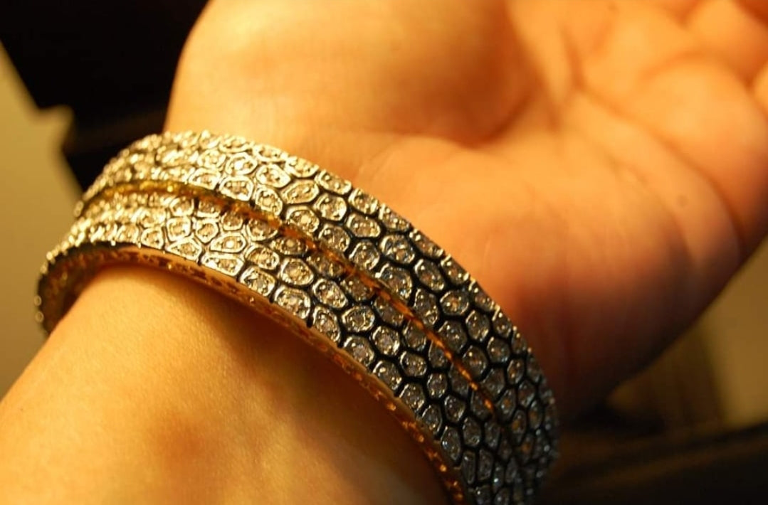 TIGER PRINT ZIRCON BANGLES
