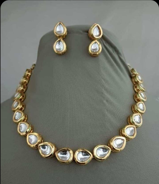 KUNDAN NECKLACE & EARRINGS SET