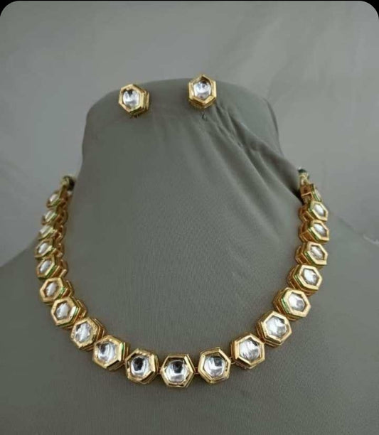 KUNDAN NECKLACE & EARRINGS SET