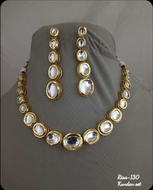 KUNDAN NECKLACE & EARRINGS SET