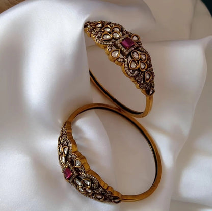 KUNDAN & RED STONE, SOUTH INDIAN BANGLES