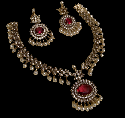 SOUTH INDIAN NECKLACE SET IN RED