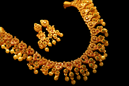 SOUTH INDIAN NECKLACE SET