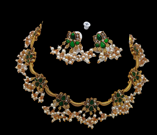 ELEGANT SOUTH INDIAN NECKLACE SET IN GREEN