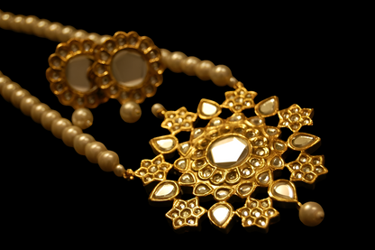 KUNDAN & PEARL MALA SET
