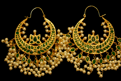 LARGE BALAS IN GREEN & PEARLS