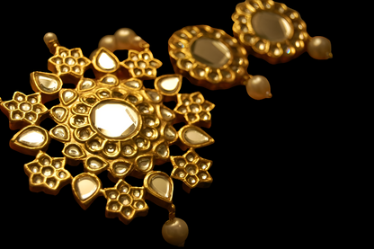 KUNDAN & PEARL MALA SET