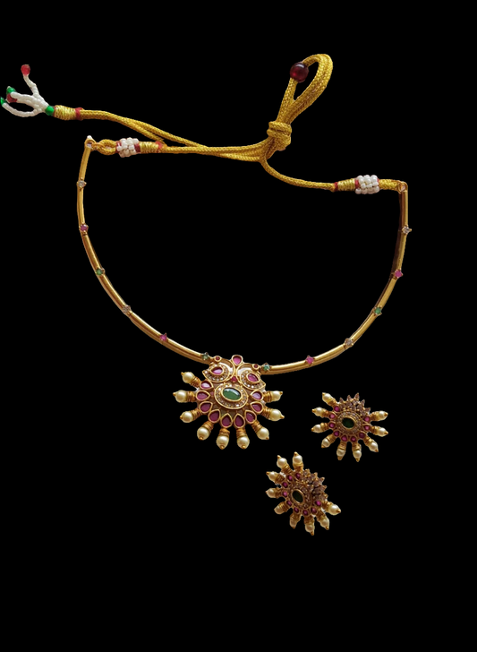 SOUTH INDIAN NECKLACE SET