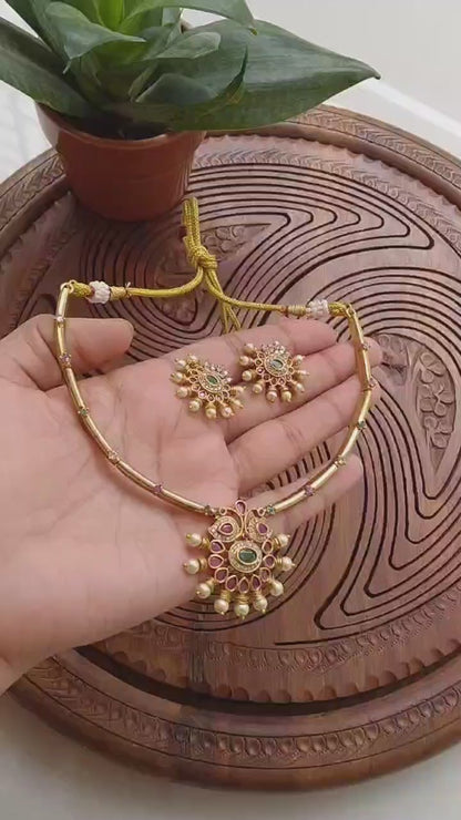 SOUTH INDIAN NECKLACE SET