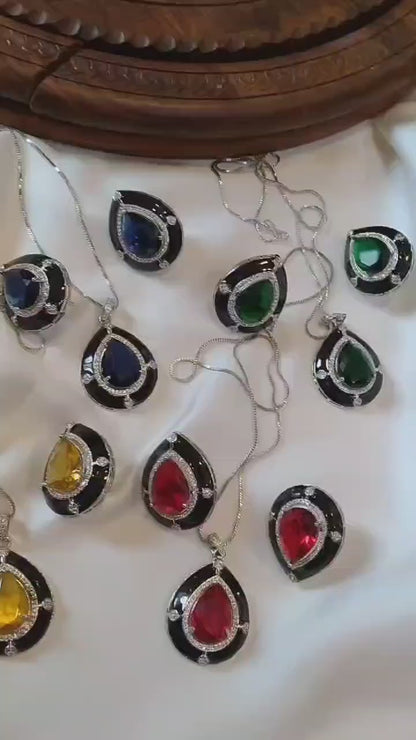 RED & BLACK MEENA PENDENT SET
