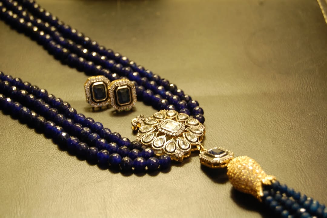 SAPPHIRE BLUE LONG MALA WITH TUSSEL