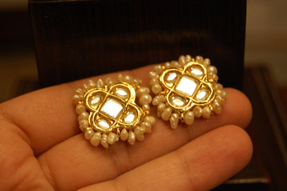 ELEGANT KUNDAN EARRINGS WITH PEARLS