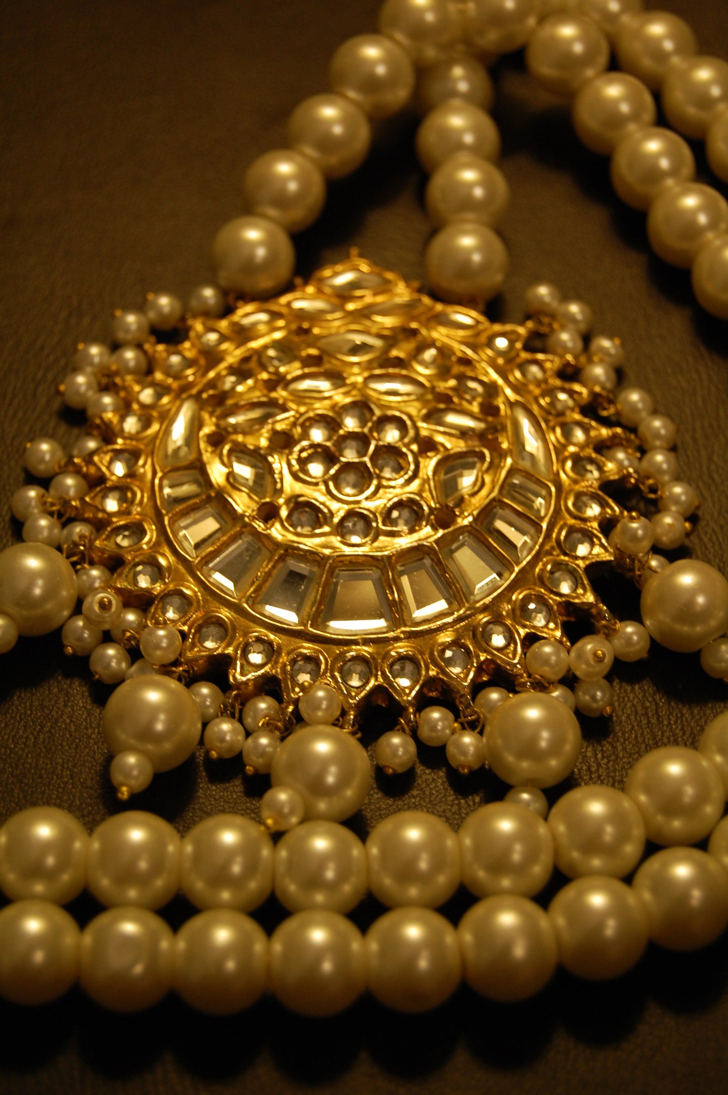 ELEGANT KUNDAN MALA