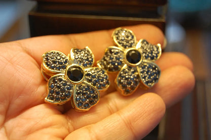 FLORAL BLACK EARRINGS
