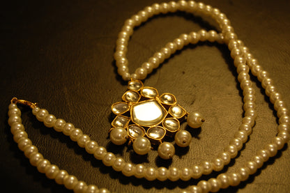 KUNDAN & PEARL MALA