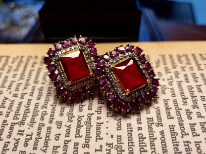 RED SQUARE EARRINGS