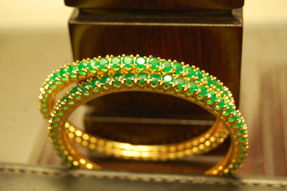 PAIR OF ELEGANT ZIRCON BANGLES