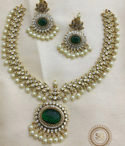 SOUTH INDIAN NECKLACE SET IN GREEN