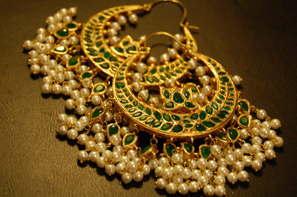 LARGE BALAS IN GREEN & PEARLS