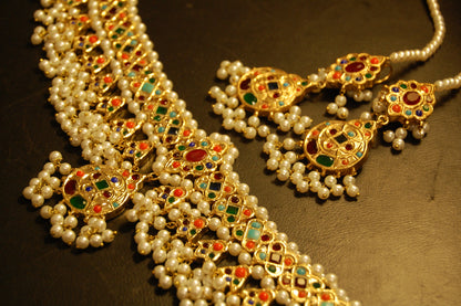 NAURATAN MULTI & PEARLS CHOKER SET