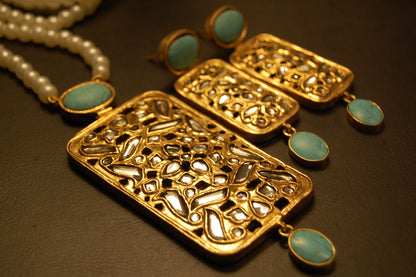 ELEGANT KUNDAN & FEROZA MALA SET